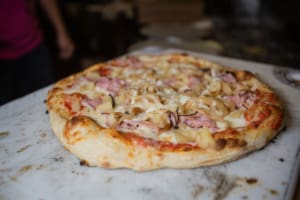 pizza at bistro palms