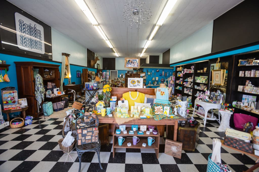Bespoken Gifts and Antiques, Marianna FL.